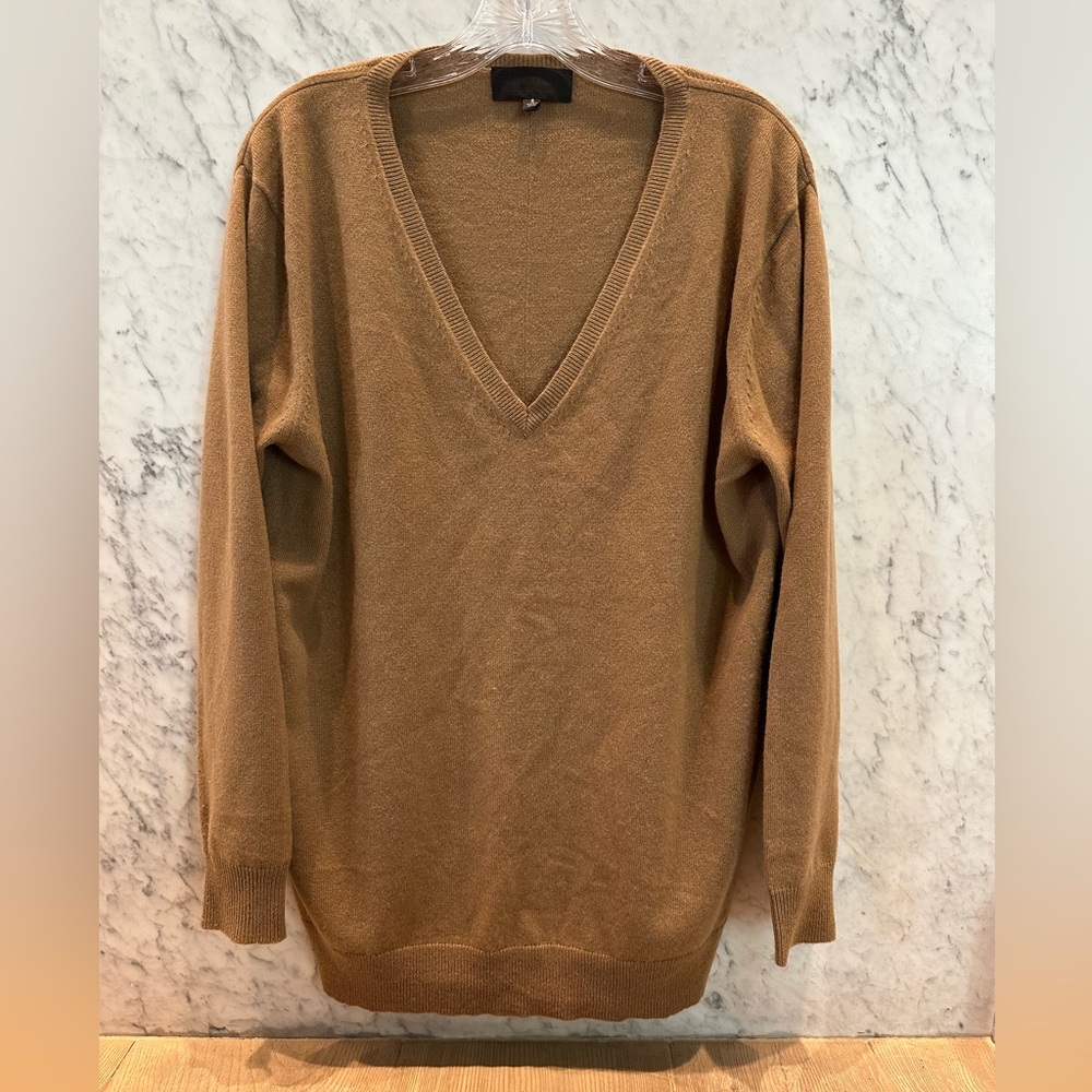 Nili Lotan 100% Cashmere Camel V-Neck Boyfriend Sweater